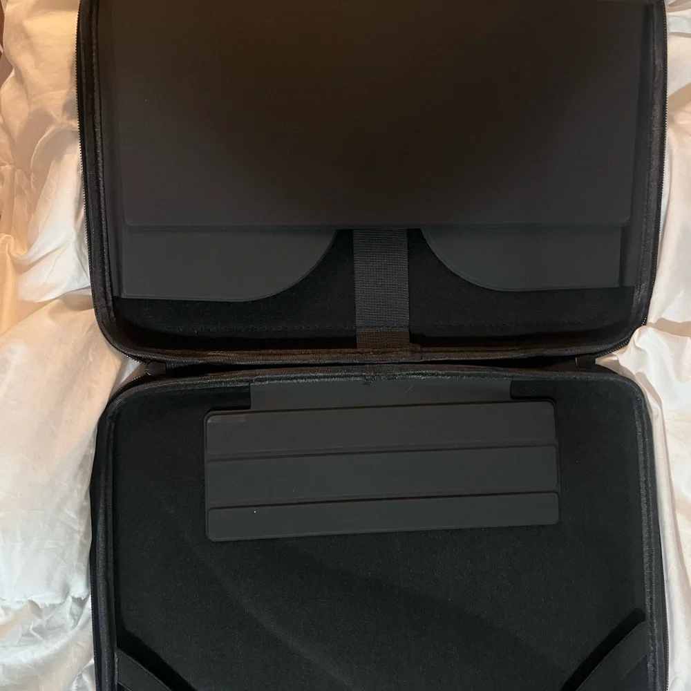 Black Laptop Sun Shade Case